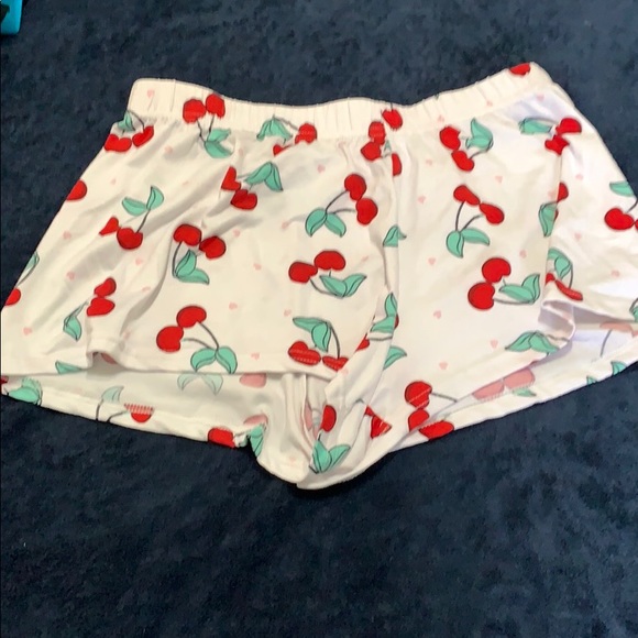 Juniors T-shirt and shorts PJ set - Picture 4 of 4